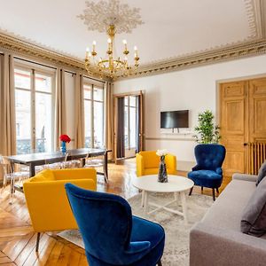 Appartement met 6 Slaapkamers